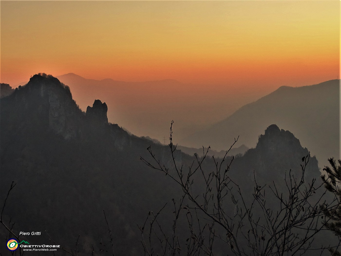67  Corne Maria e Pedezzina con Canto Alto nei colori del tramonto.JPG